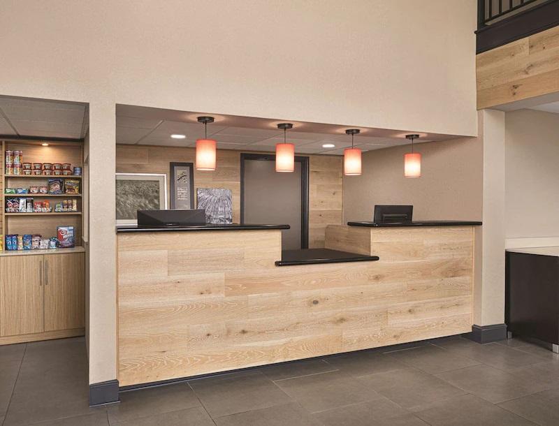 Country & By Radisson, Dunn, Nc Hotel 3*