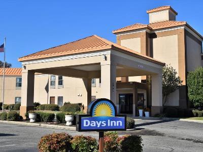 Country & By Radisson, Dunn, Nc 3*