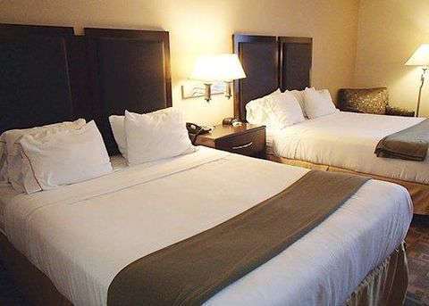 Country & By Radisson, Dunn, Nc Hotel 3*